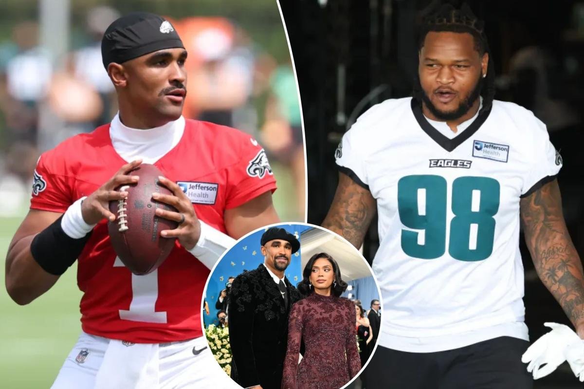 You are currently viewing The unusual gift Jalen Hurts’ wife gave him for Eagles training camp  — that’s now cherished by Jalen Carter