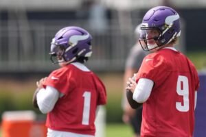 Read more about the article Vikings’ quarterback battle off to surprising start after offseason speculation