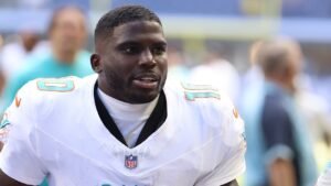 Read more about the article One of NFL’s fastest players has ‘no power’ in one injured leg, casting doubts on 2026 season