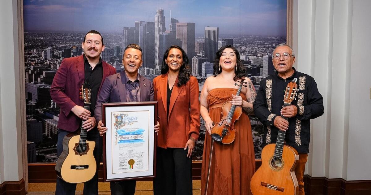 Read more about the article L.A. declares ‘Día del Bolero’ to honor Boleros de Noche