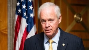 Read more about the article Sen Ron Johnson talks Fauci emails, new Senate filibuster strategy on ‘Ruthless’