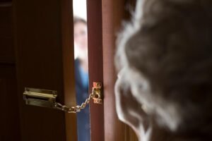 Read more about the article Dear Abby: My house is not a convenience store, despite what my neighbor thinks