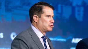 Read more about the article Rep. Seth Moulton says Democrats are only opposing Trump on immigration