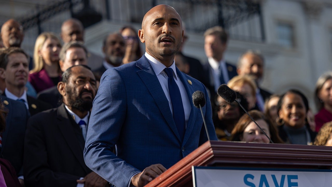 You are currently viewing Alabama Democrats back NDAA amendment barring men in women’s sports