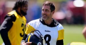 Read more about the article Aaron Rodgers appears to have reconciled with family members after years of estrangement