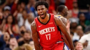 Read more about the article Rockets’ Tari Eason says ex-girlfriend ruined $92K wardrobe with bleach, threatened to kill him in filing