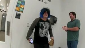 Read more about the article Pronoun dispute leads to standoff between police and transgender college student
