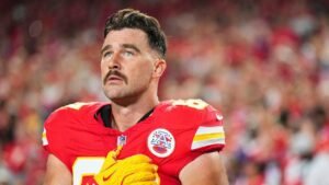 Read more about the article Travis Kelce’s HOF trainer hints 2026 NFL season could be his last