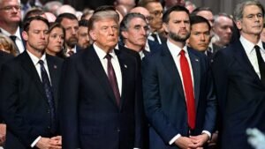 Read more about the article Trump recites Lindsey Graham’s phone number during eulogy address