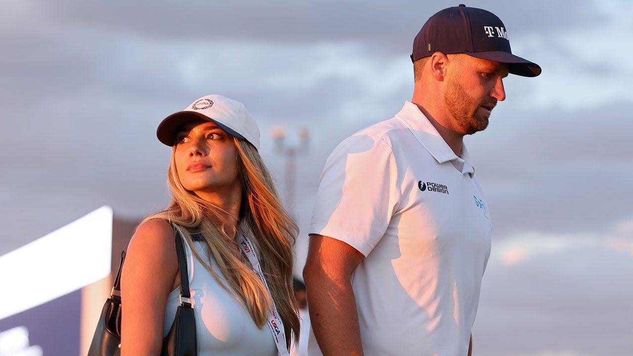 You are currently viewing Wyndham Clark’s girlfriend Emily Tanner battles tan lines, Kristin Cavallari’s first pitch & Sweetness tribute