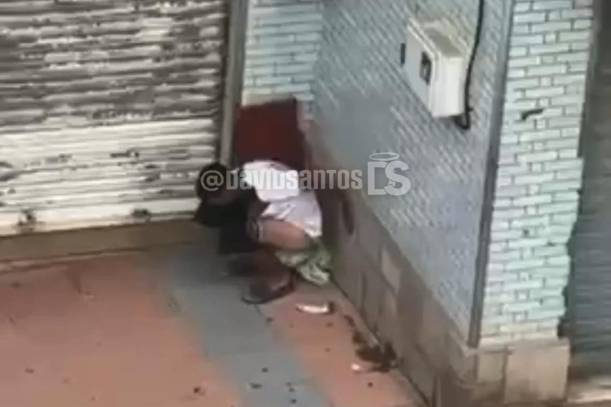 You are currently viewing Thousands of illegal African migrants overrun Spanish enclave, turn streets into open toilets and bathe in fountains: ‘An apocalypse’