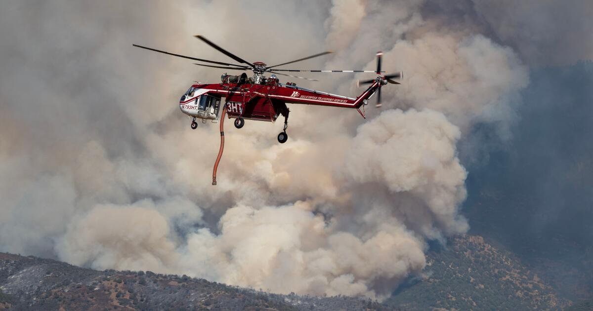Read more about the article Dangerous wildfire keeps crews from reaching helicopter crash in Utah