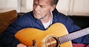Read more about the article John Mellencamp’s biggest hits, ranked from worst to best