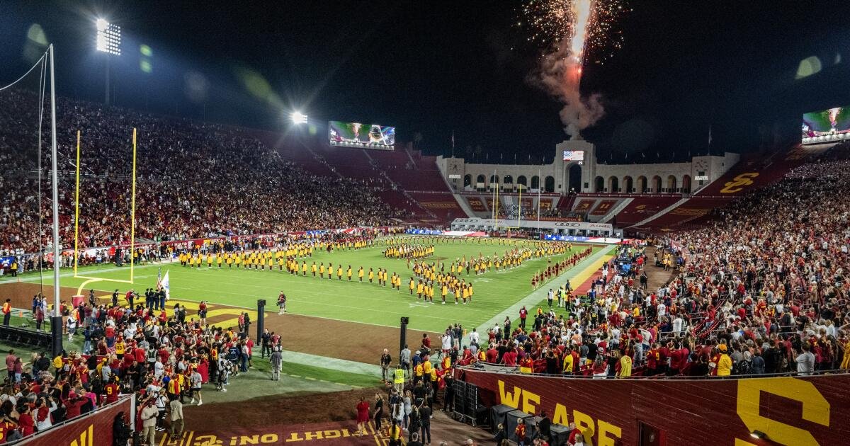 You are currently viewing College football: The guide to all 18 Big Ten stadiums