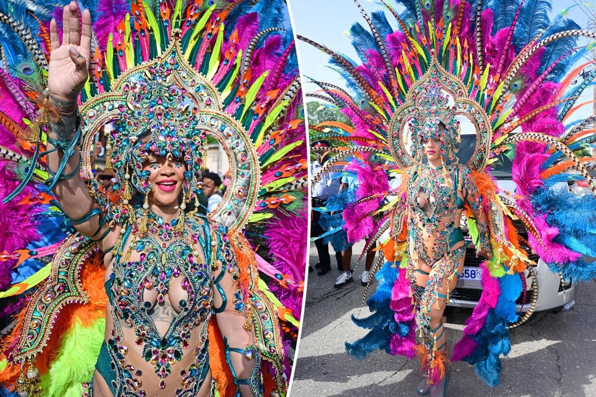 You are currently viewing Rihanna dares to bare in bejeweled Carnival outfit at Barbadosâ Crop Over 2026