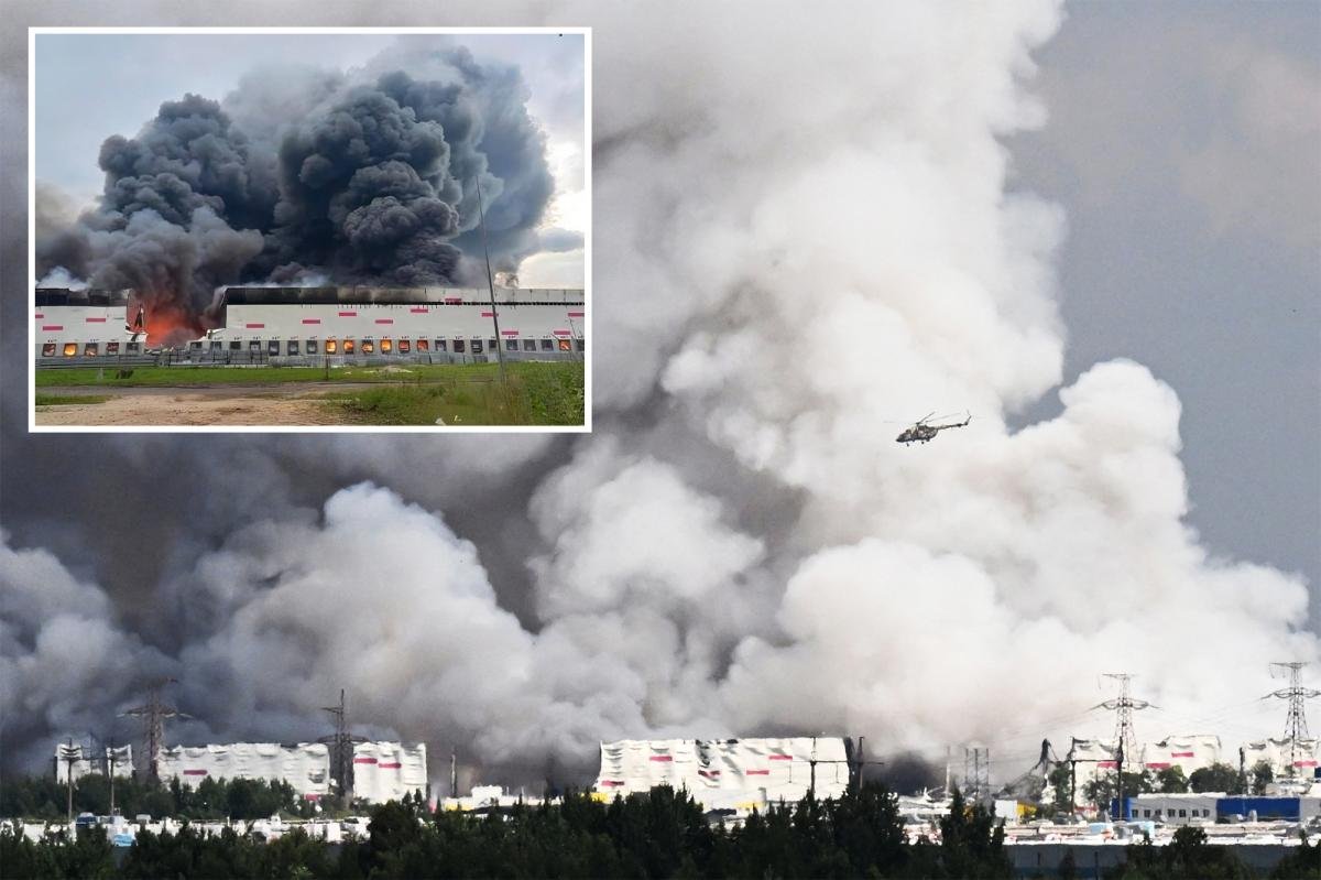 You are currently viewing Ukraine’s latest long-range drone attack sets fire to Russian retail giant’s warehouse
