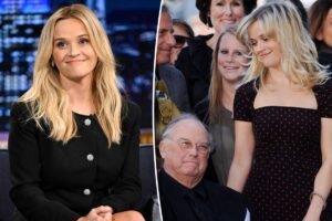 Read more about the article Reese Witherspoon’s father, John, rushed to hospital after being found near pool at Nashville home