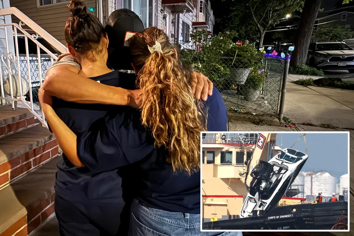 Read more about the article Passengers aboard doomed boat that flipped in New York Harbor were celebrating birthday before it capsized