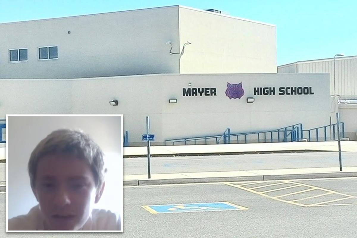 You are currently viewing Arizona teen charged for ‘relentlessly’ targeting ex-girlfriend with dodgeballs during gym class