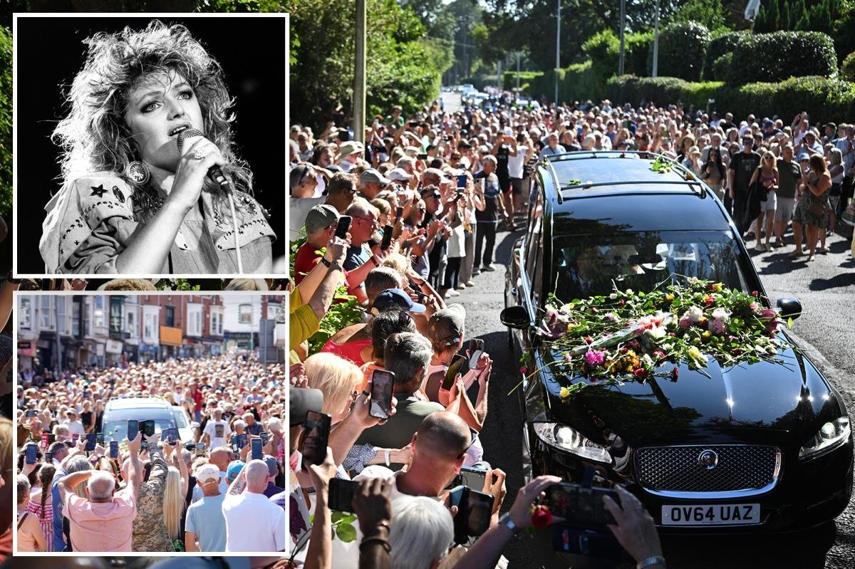 You are currently viewing Beloved singer’s fans gather for massive funeral procession in Wales