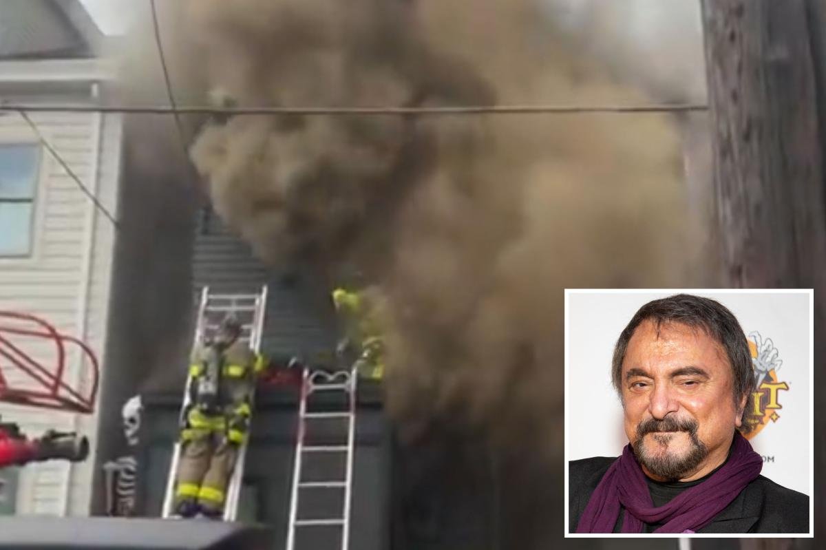 You are currently viewing Moment ‘Dawn of the Dead’ actor’s home burns down as firefighters battle blaze: ‘Devastated’