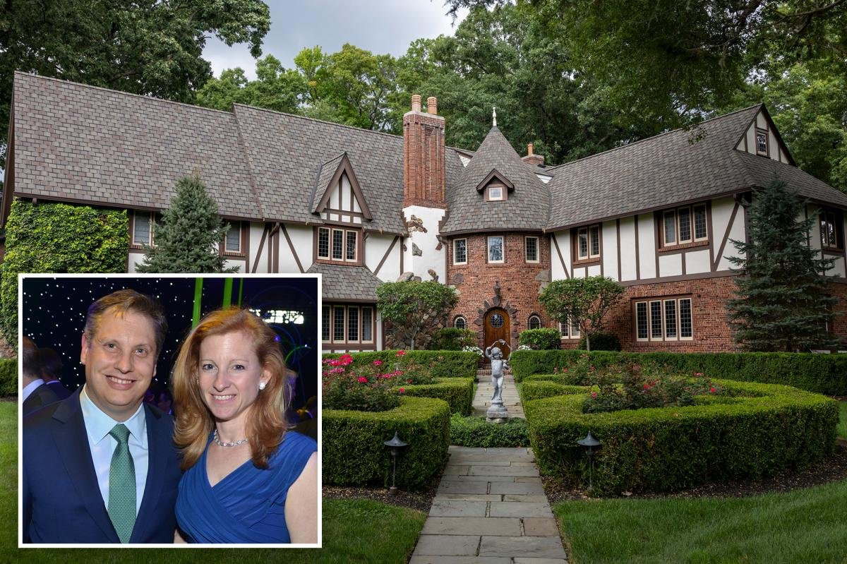 You are currently viewing NJ billionaire had cops called on him by girlfriend while fighting $6.2 billion divorce case: report