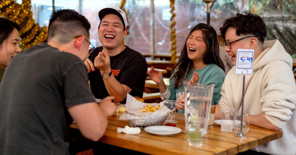 You are currently viewing Where to find the best happy hour deals in L.A. neighborhoods