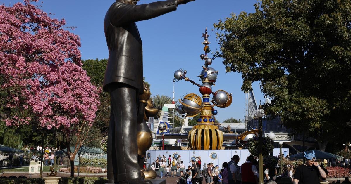 You are currently viewing Disneyland is finally remaking Tomorrowland, exec announces at D23