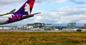 Read more about the article Flights between L.A. and Hawaii disrupted as Hurricane Lala hits the Big Island