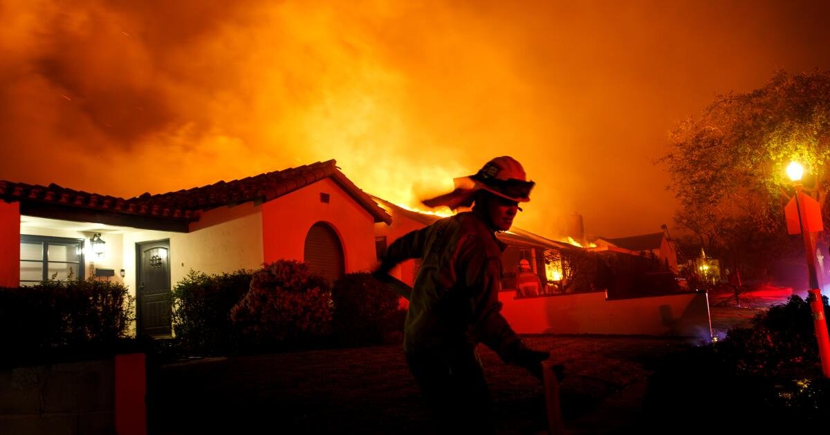 Read more about the article Utilities threaten action if lawmakers fail to cut their wildfire liability risk