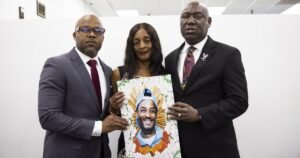 Read more about the article Family of L.A. man killed by ICE agent calls for grand jury investigation into shooting