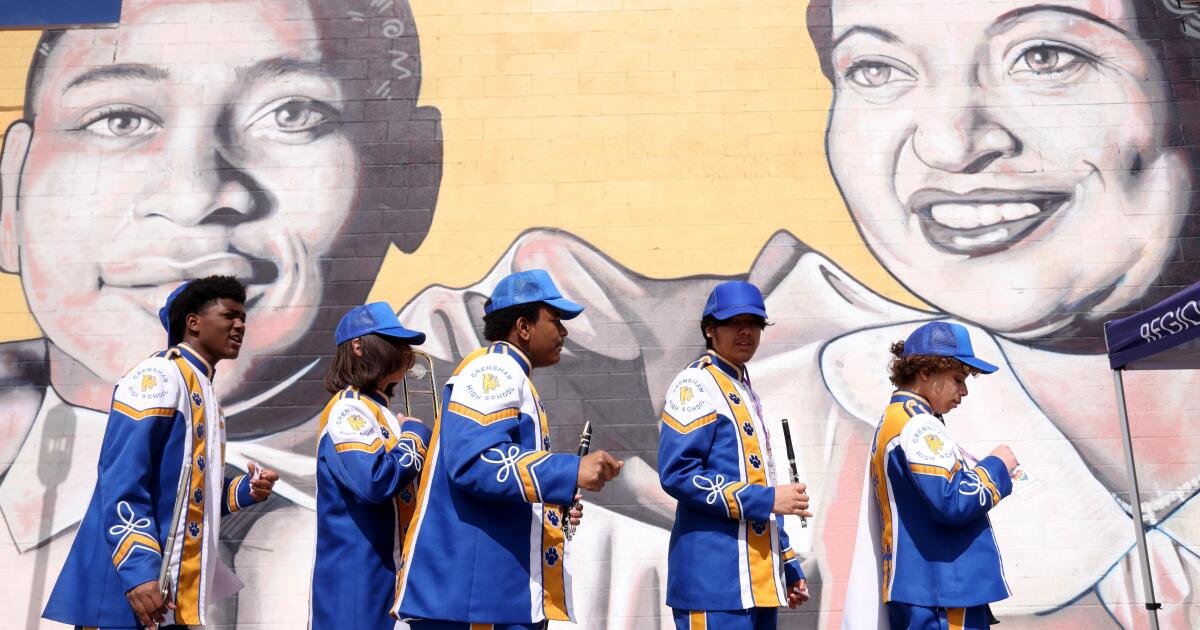 You are currently viewing Destination Crenshaw was supposed to celebrate South L.A.’s Black community, but some say it’s become an eyesore