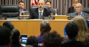 Read more about the article LAUSD budget crisis remains severe, fiscal experts say, as district works to calm fears