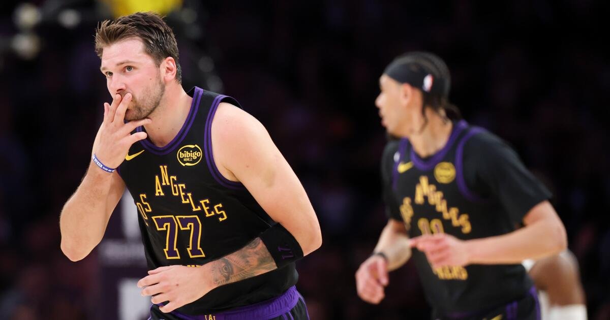 You are currently viewing Too many questions. Lakers sale doesn’t pass smell test
