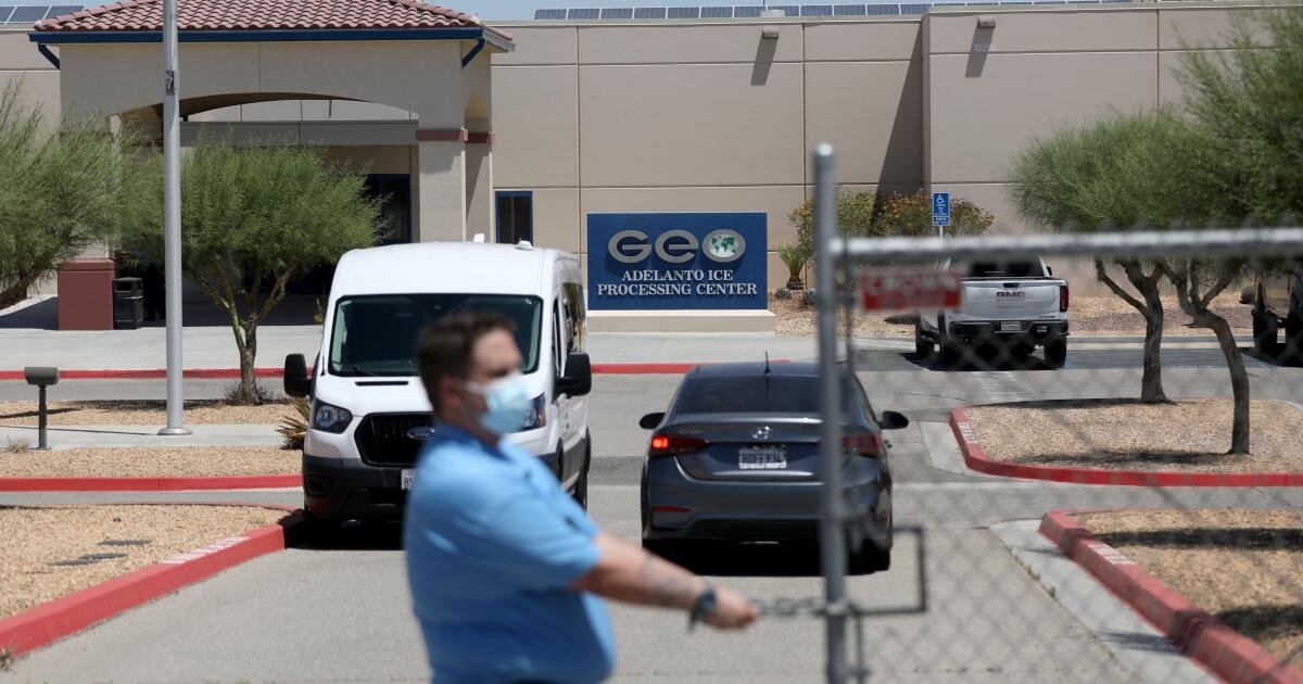 Read more about the article ‘Little worms’ in water: ICE detainees in Adelanto say poor conditions persist despite court order