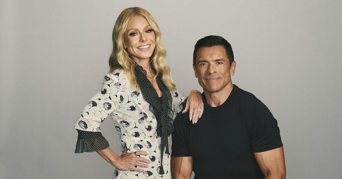 Read more about the article Kelly Ripa and Mark Consuelos on ‘All My Children’ Lifetime movies