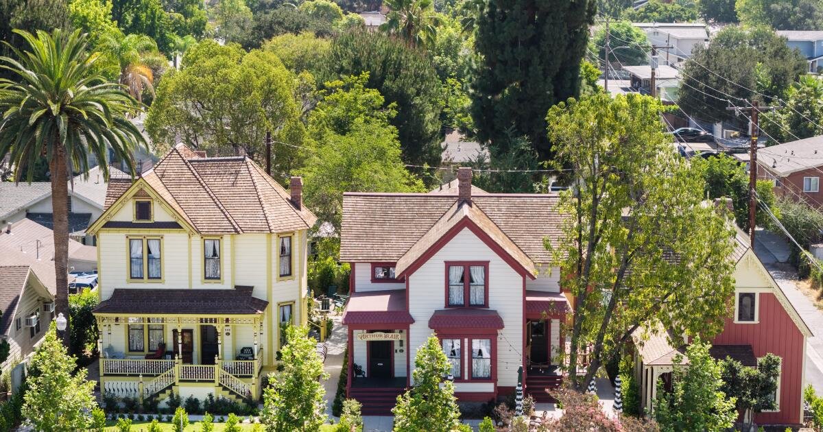 You are currently viewing Arthur Blair Historic Inn opens in Monrovia with cocktail parlor