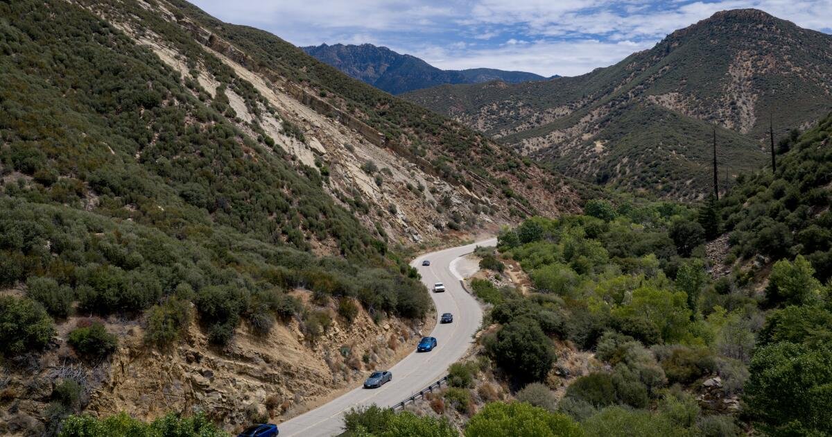 You are currently viewing Cruise California 33, a quintessential SoCal driving route