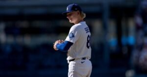 Read more about the article Emmet Sheehan struggles early and Dodgers are swept by Boston Red Sox