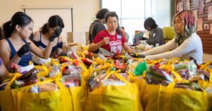 Read more about the article Chinatown librarian hosts door-to-door grocery deliveries