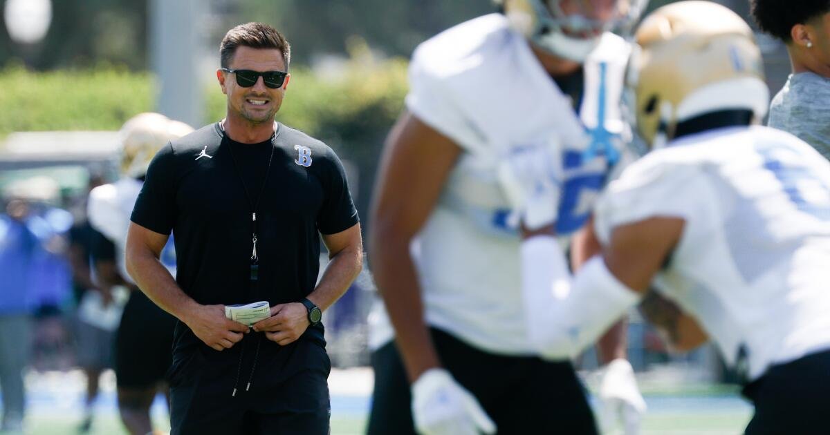 You are currently viewing Why Bob Chesney is having UCLA practice in Irvine for part of fall camp