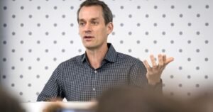 Read more about the article Loss of ‘most Google’ engineer Jeff Dean jolts morale inside the company’s AI ranks