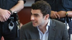 Read more about the article Mangione prosecutors seek to limit court access amid witness intimidation fears