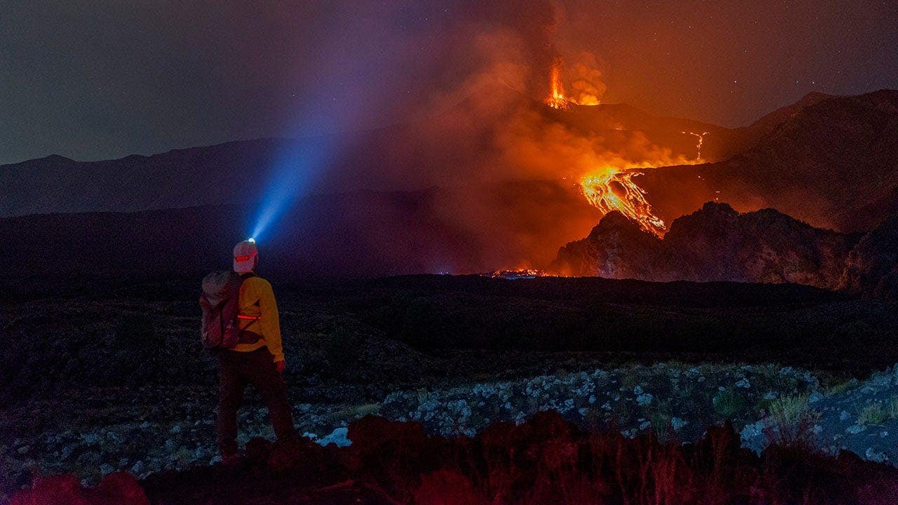 Read more about the article American tourist killed by lightning strike hiking Mount Etna in Sicily
