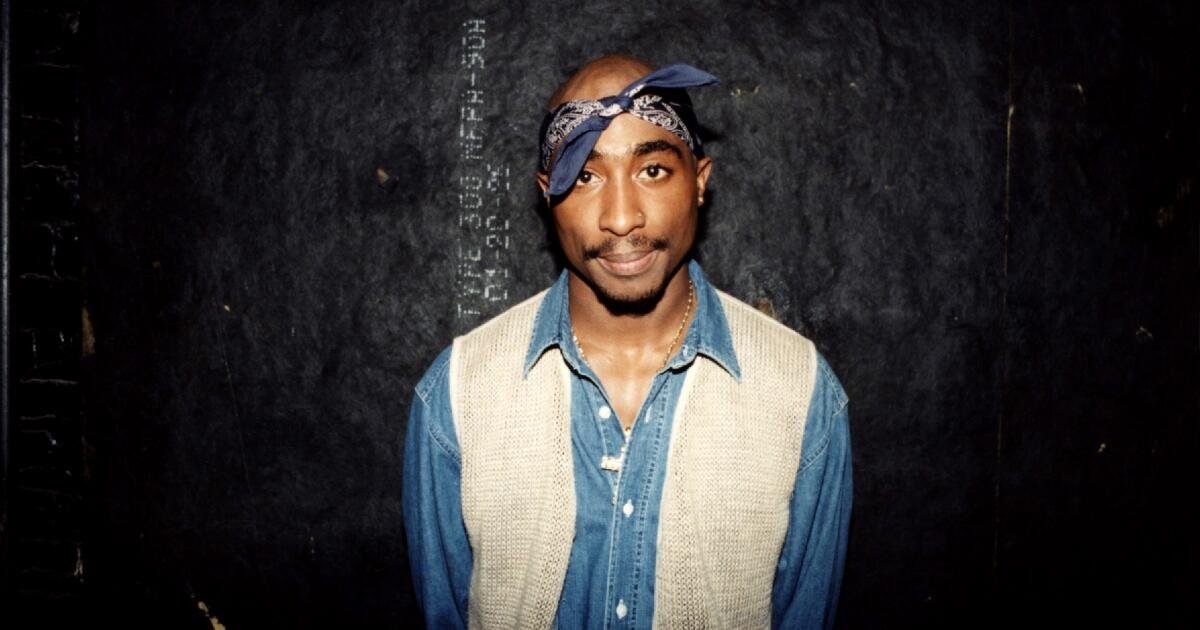 You are currently viewing A Compton gang war and bitter revenge plot led to Tupac Shakur’s slaying, D.A. says