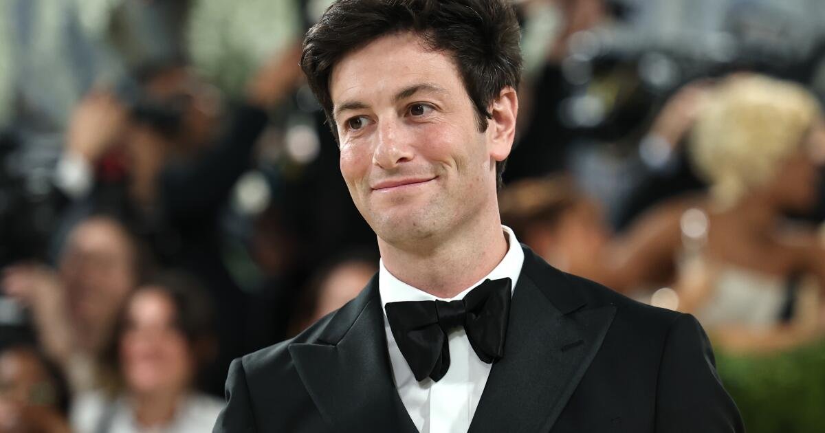Read more about the article New Lakers co-owner Joshua Kushner is a Democrat with sports roots
