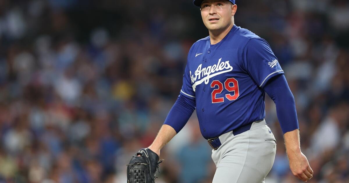 You are currently viewing Dodgers Dugout: Trade deadline review, plus don’t worry (yet) about the Dodgers losing