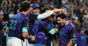 Read more about the article Dodgers fall to Arizona on walk-off homer as losing skid hits 7