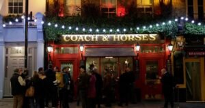 Read more about the article Plan to limit ‘vertical drinking’ decried by pub landlords and U.K. politicians