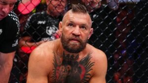 Read more about the article Conor McGregor says ACL knee surgery was a success after Octagon return